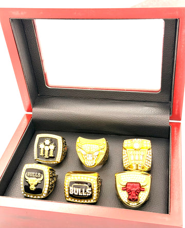 NBA / 1991 1992 1993 1996 1997 1998 Chicago Bulls championship rings Set with wooden box  / Jordan