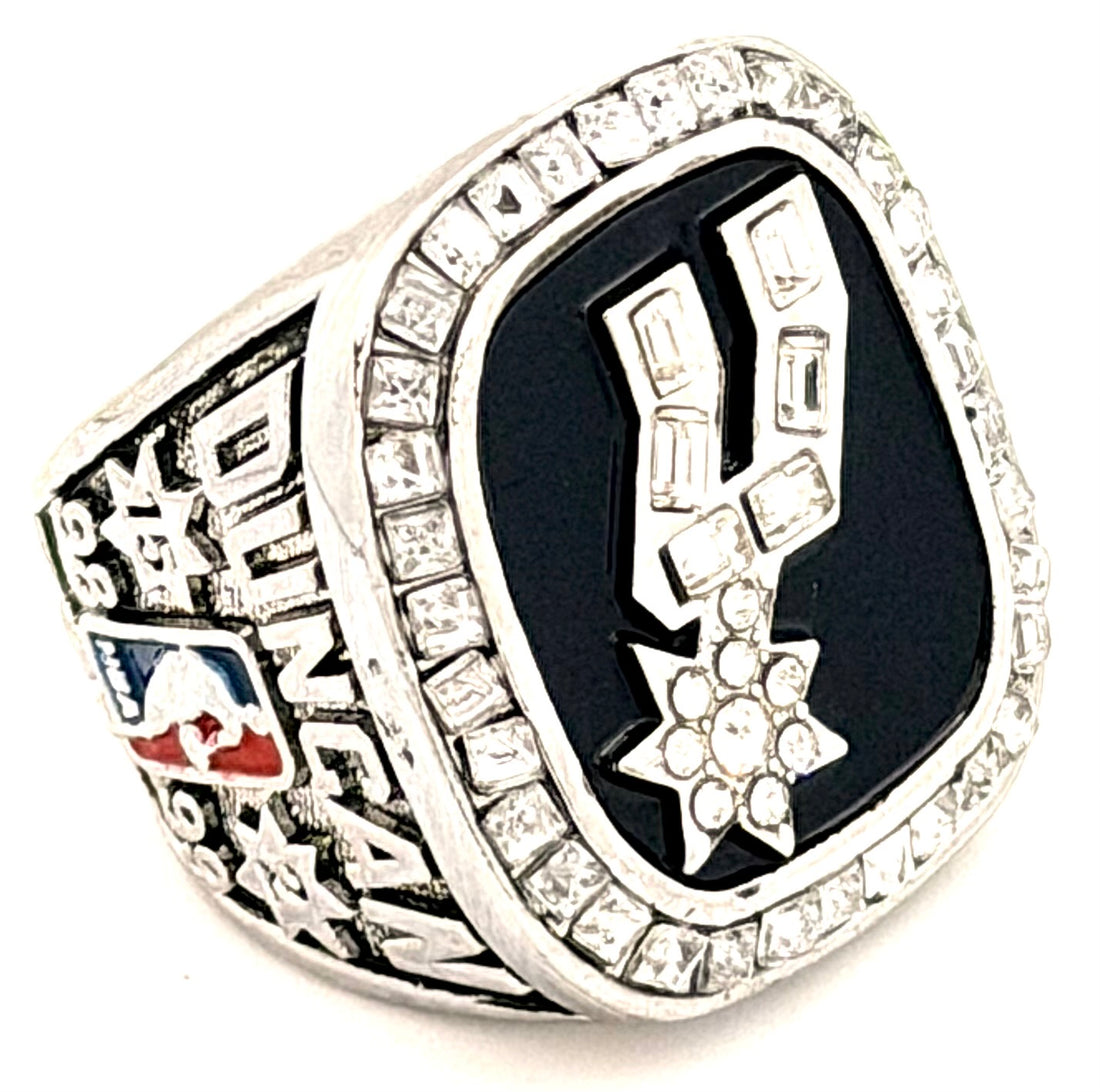 NBA / 1999 San Antonio Spurs Championship Ring