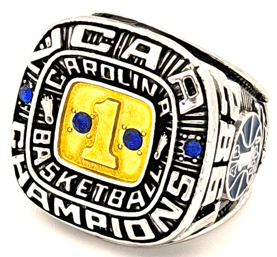 NCAA / 1982 North Carolina University ( UNC ) Tar Heels Championship Ring