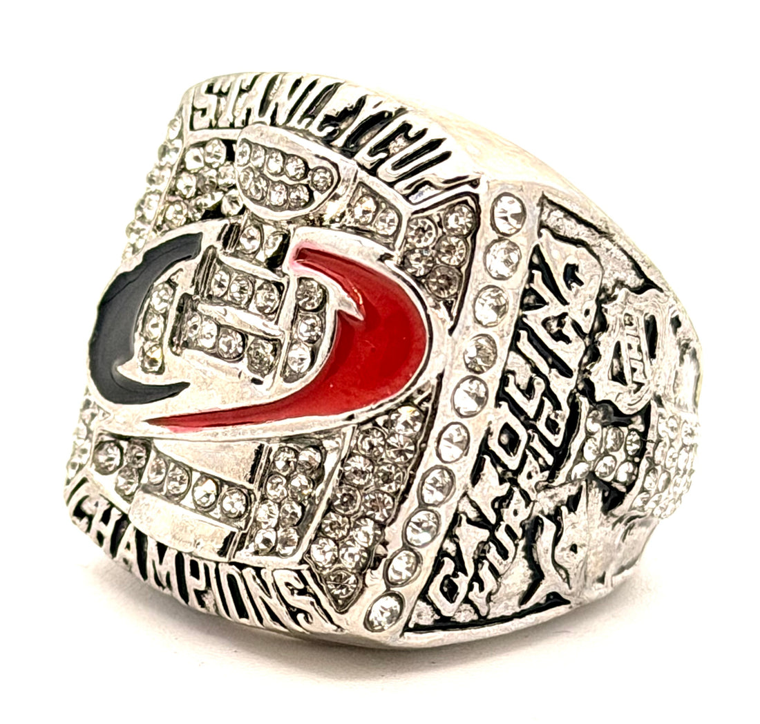 NHL / 2006 Carolina Hurricanes Stanley Cup Championship Ring