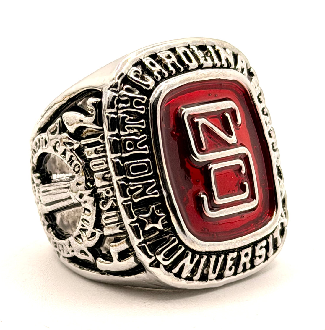 NCAA / 1974 North Carolina State ( NC State ) Wolfpack Championship Ring